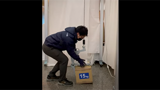 動画のサムネイル02