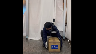動画のサムネイル03