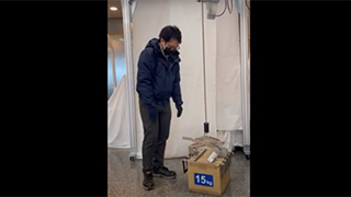 動画のサムネイル03